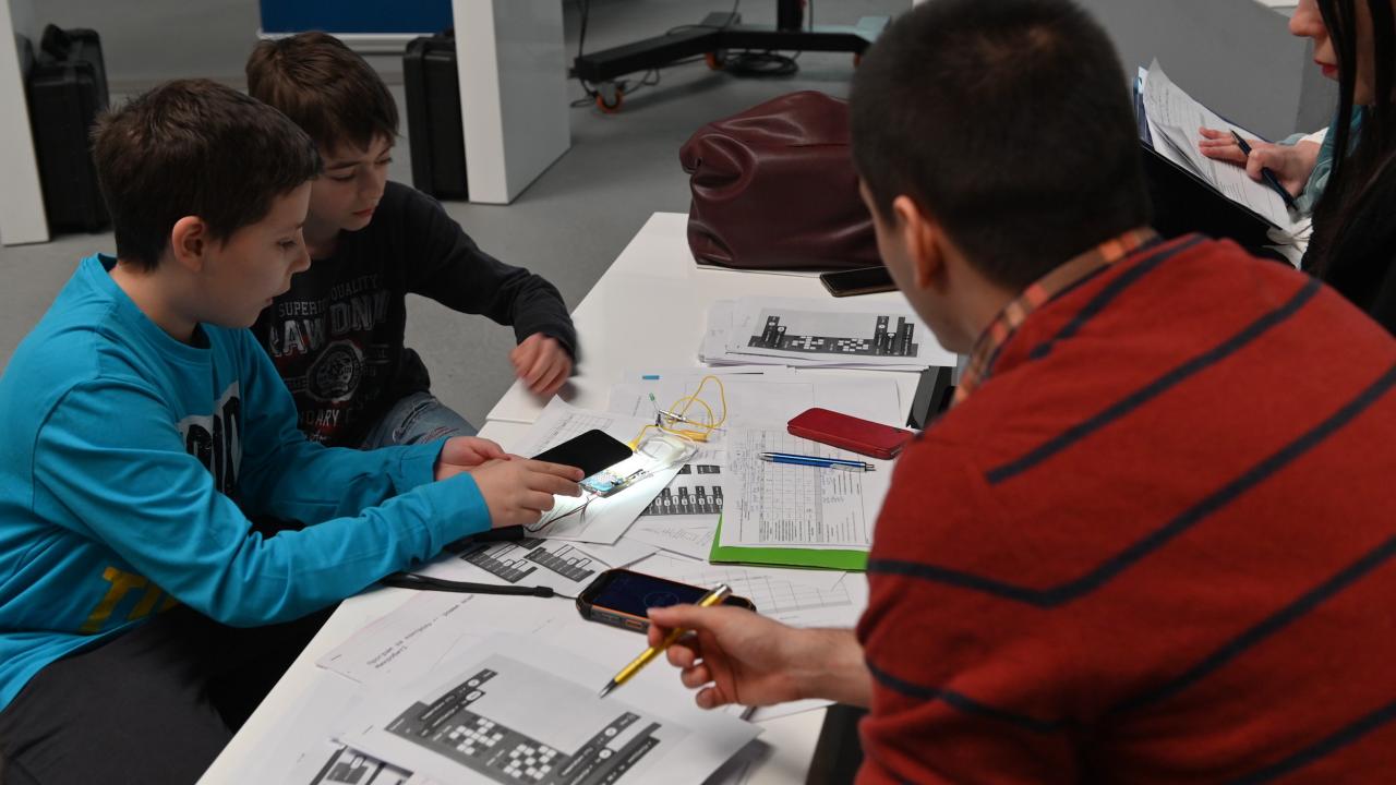 Critical thinking and problem-solving questions image